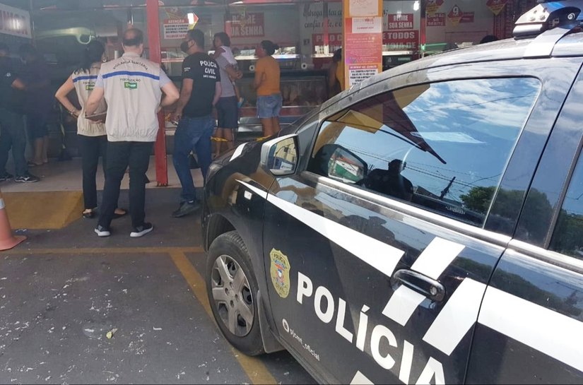 Ação conjunta em açougue da Capital resulta na destruição de produtos impróprios para consumo