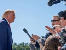 Trump diz que está acompanhando as eleições presidenciais no Brasil 'muito de perto'