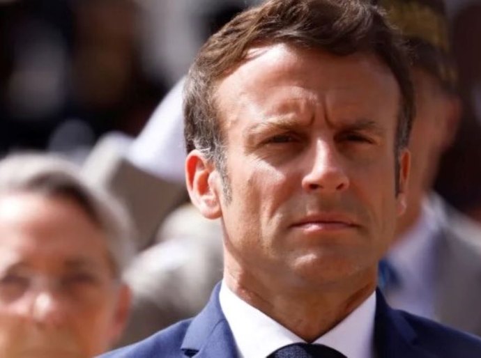 Macron compara protestos violentos na França com 8 de janeiro no Brasil