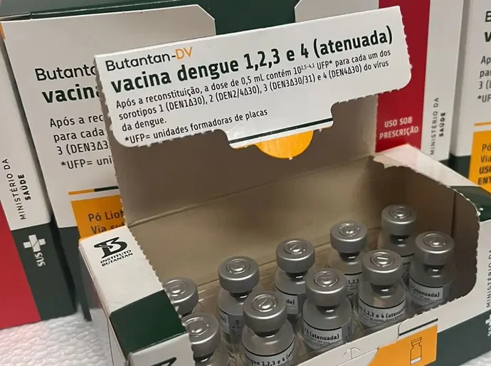 Ministério da Saúde suspende vacina contra a dengue do Butantan