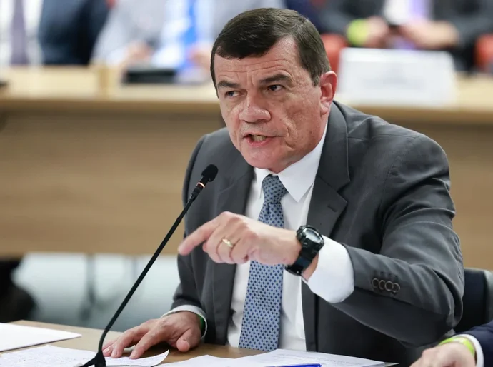 Paulo Sérgio se desculpa por falar em “guerra” contra o TSE
