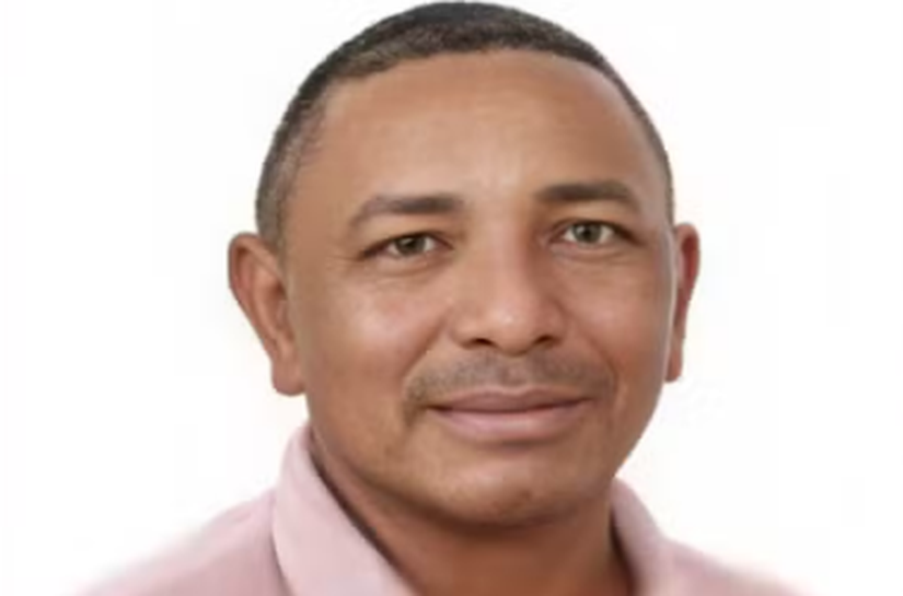 Sangue em Poconé: Ex-candidato a vereador executa mulher e foge armado