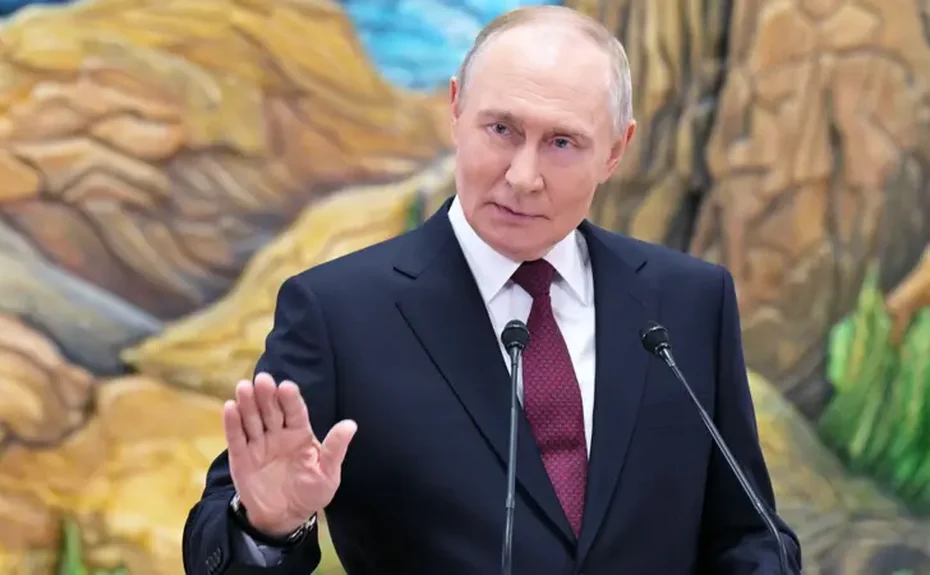 Putin reforça ameaça e diz que só haverá paz se Ucrânia ceder territórios