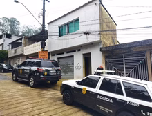 Polícia localiza em São Bernardo fábrica clandestina de bebidas ligadas à morte de 2 pessoas por intoxicação com metanol em SP