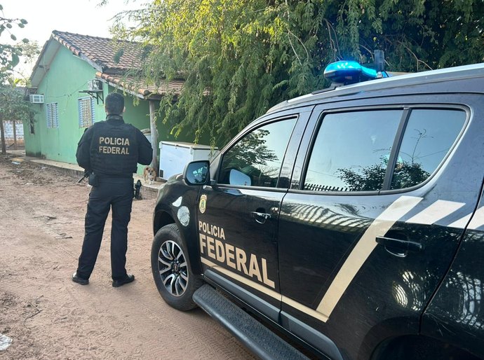 PF, com apoio do Exército Brasileiro, deflagra operação contra a extração ilegal de ouro em MT