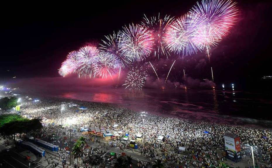 Maior Réveillon do mundo: Rio reúne mais de 5 milhões de pessoas na cidade