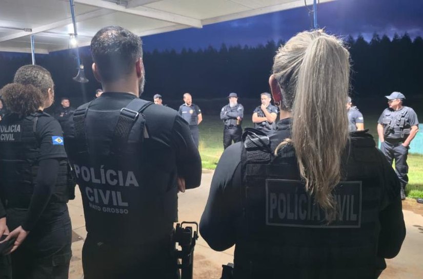 Polícia Civil deflagra operação e cumpre 52 mandados contra integrantes de facção criminosa