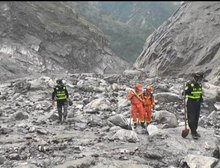 Avalanche no Himalaia: mortes passam de 1.000 no Nepal e Tibete