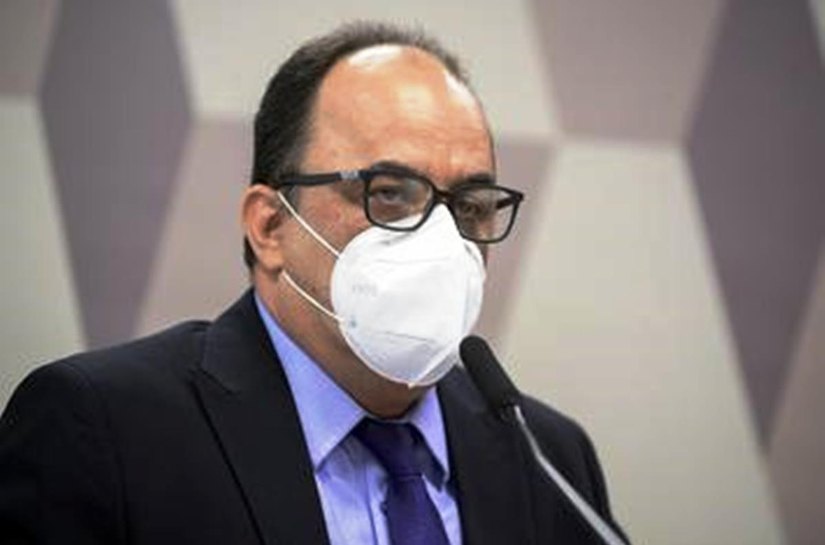 E-mails mostram reverendo e sua entidade negociando vacinas com municípios