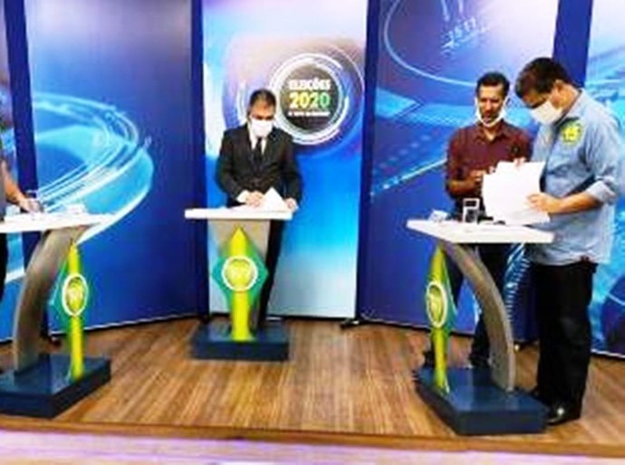Candidatos ao 2º turno em Cuiabá trocam acusações em penúltimo debate na TV