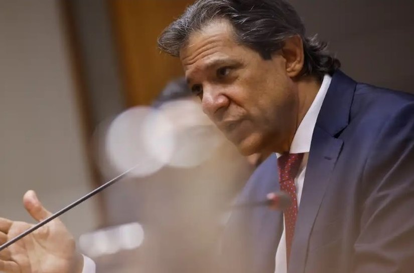 Alguns bilionários continuam evadindo sistemas tributários e jogam Estados uns contra os outros, diz Haddad