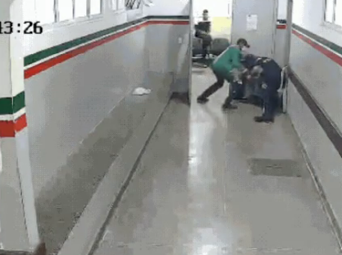 Dupla invade UPA de Várzea Grande, tenta roubar arma de vigilante e provoca pânico entre pacientes