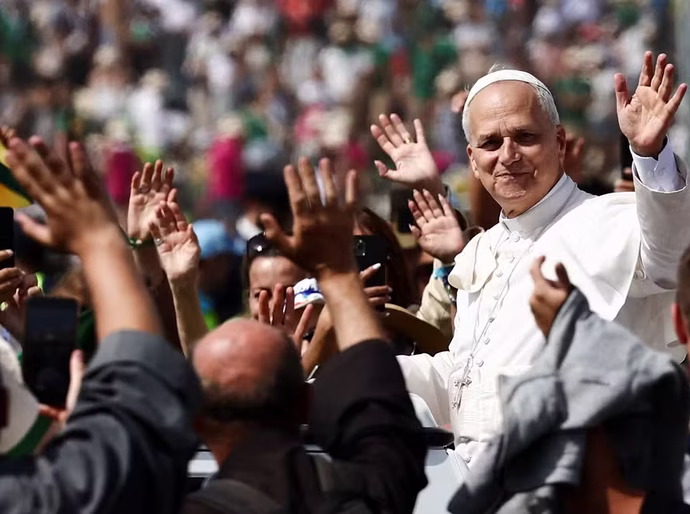 Papa reúne 1 milhão de jovens em Roma e faz apelo por paz na Ucrânia e em Gaza