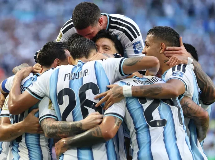 No sufoco, Argentina vence Cabo Verde em jogo dramático e avança na Copa do Mundo