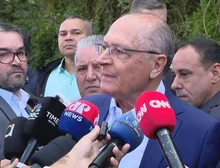 Lula convoca Alckmin para tratar de tarifaço; medidas saem até terça