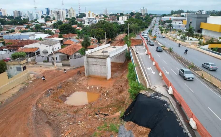 Trânsito será interrompido por um dia para implantação de pista extra na Miguel Sutil