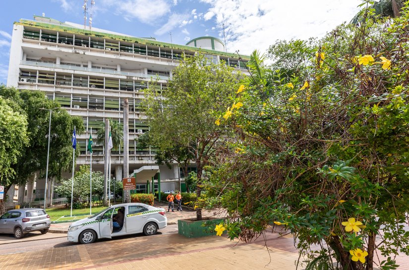 Prefeitura de Cuiabá paga aposentados e pensionistas e injeta quase R$ 30 milhões na economia