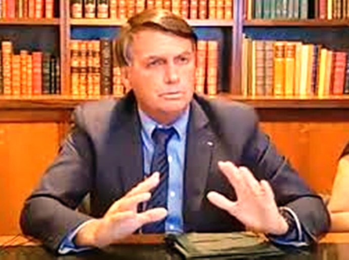 Bolsonaro: Governo não impedirá vacinação contra Covid-19 nas clínicas privadas
