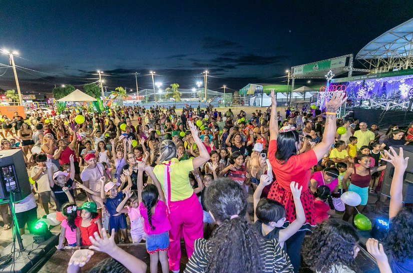 Luzes, sorrisos e esperança marcam o Natal de 2025 no bairro Pedra 90, em Cuiabá