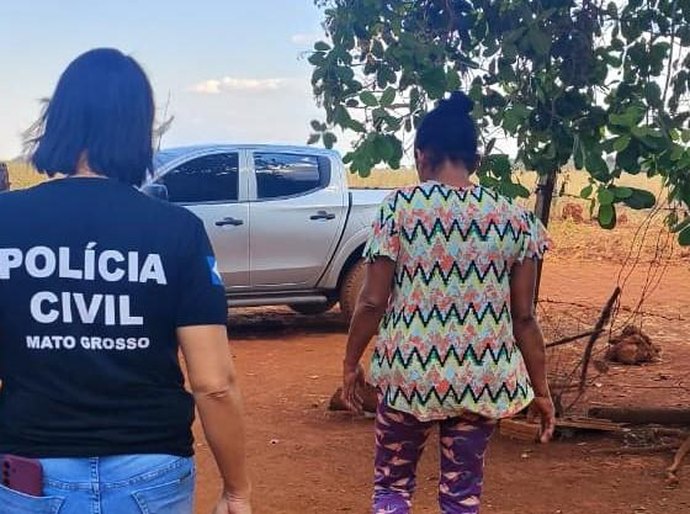 Foragida por tráfico de drogas é localizada e presa após denúncia de violência doméstica
