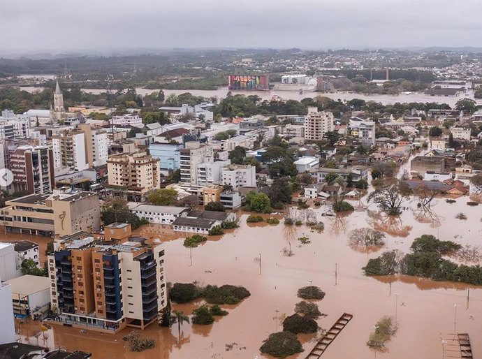 Rio Grande do Sul começa semana com alerta de cheias de rios, riscos de deslizamentos e frio