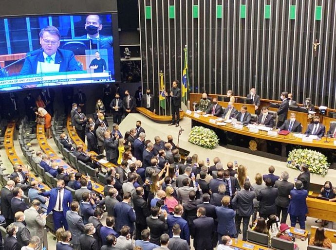 Bolsonaro pede aprovação de reformas em mensagem ao Congresso Nacional