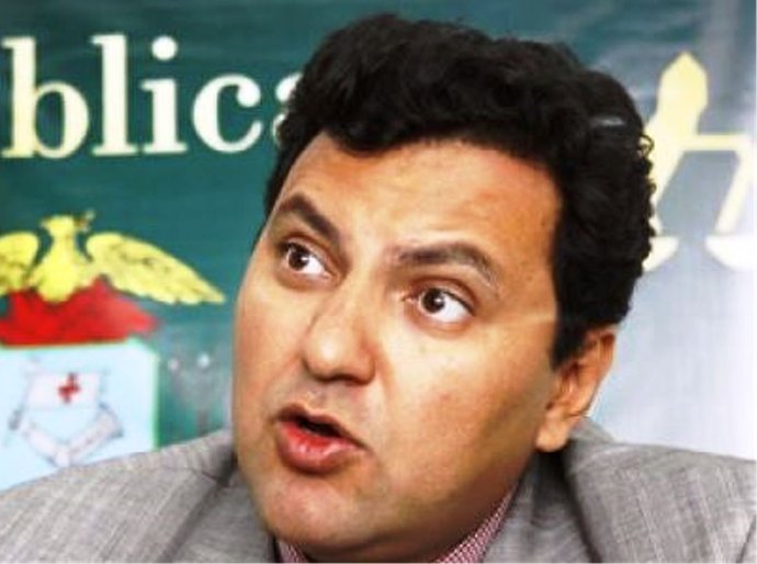 Justiça condena André Prieto, a pagar R$ 200 mil por fraudar voos e cassa seus direito políticos