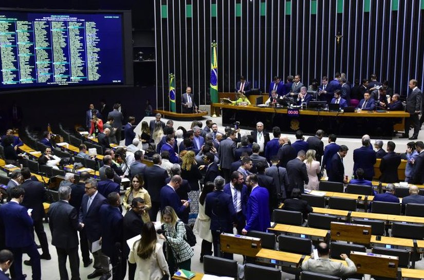 Câmara dos Deputados aprova texto-base da reforma tributária em 1º turno