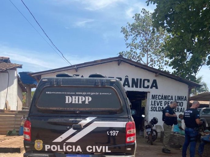 Polícia Civil cumpre mandado e ouve pais de PM que matou personal trainer em Várzea Grande