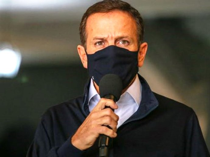 Governo de São Paulo mantém uso obrigatório de máscaras até o dia 11 de dezembro