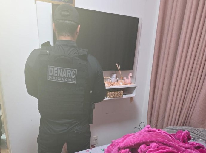 Polícia Civil desarticula estrutura financeira de facção envolvida com tráfico de drogas