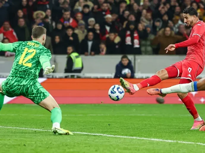 Brasil perde pênalti, empata com Tunísia e não passa no teste da retranca