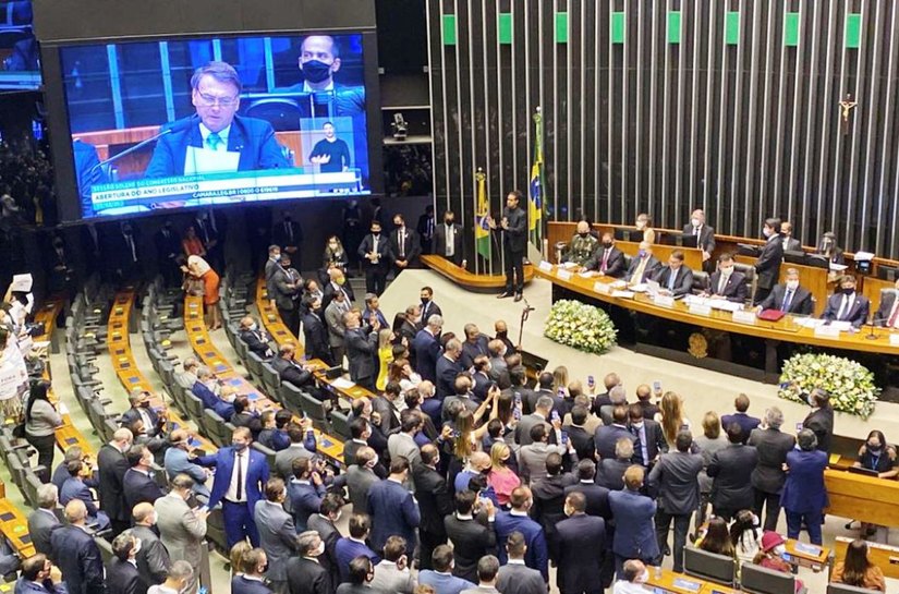 Bolsonaro pede aprovação de reformas em mensagem ao Congresso Nacional
