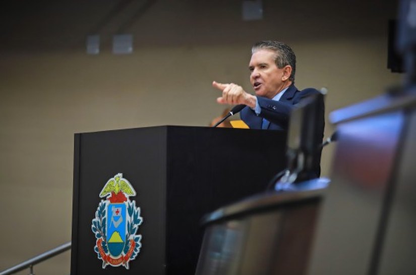 Governo acolhe proposta do TCE e limita descontos a 35% nos consignados