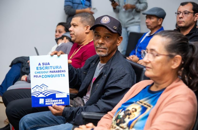 Mato Grosso entrega 5,1 mil escrituras de imóveis em 2026