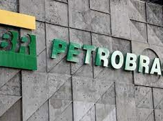 Petrobras anuncia nova política de preços e reduz remuneração a acionistas