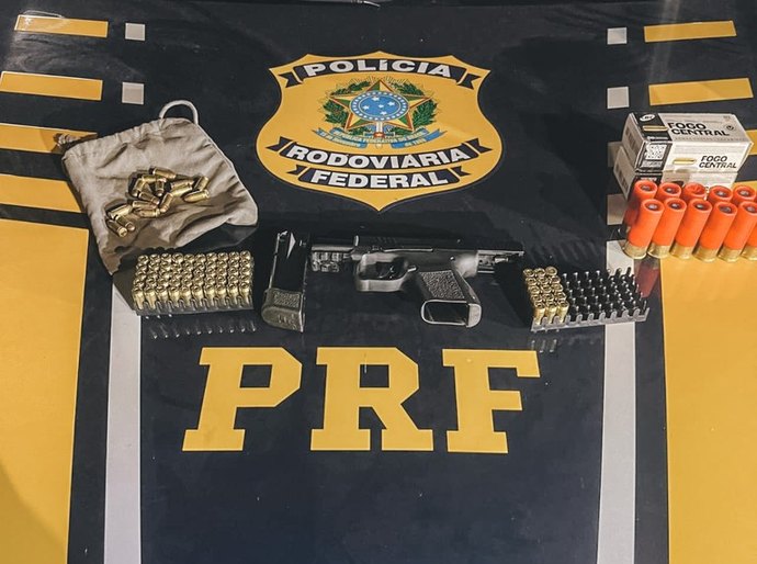 PRF apreende armas e munições durante fiscalização na BR-163 em Guarantã do Norte, MT
