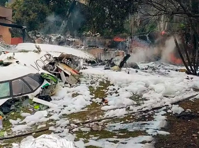 Destroços de avião já estão na sede da Voepass, em Ribeirão Preto