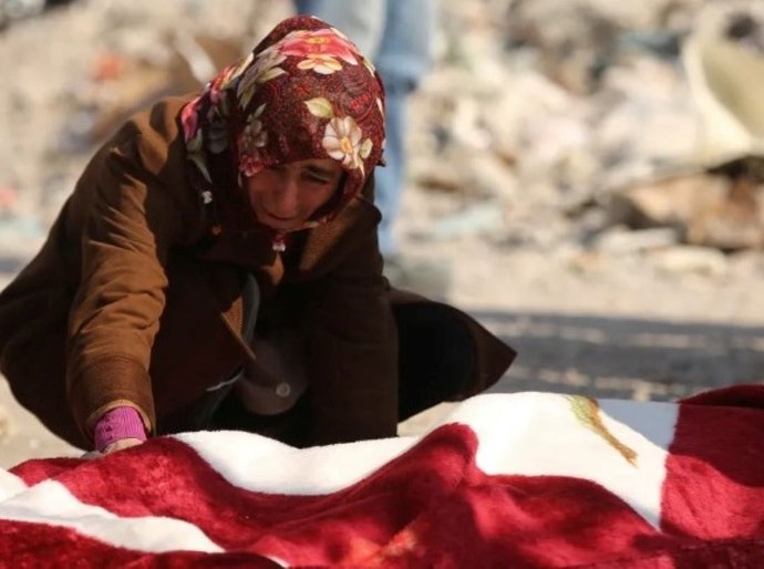 Mortes causadas por terremoto na Turquia e na Síria ultrapassam 25 mil