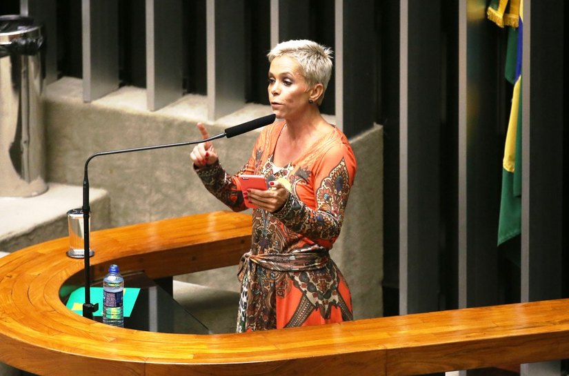 Justiça nega pedido da defesa e mantém prisão de Cristiane Brasil