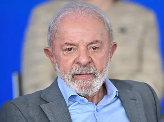 Lula diz que vetará projeto de redução de penas que beneficia Bolsonaro: 'Cometeram um crime contra a democracia'