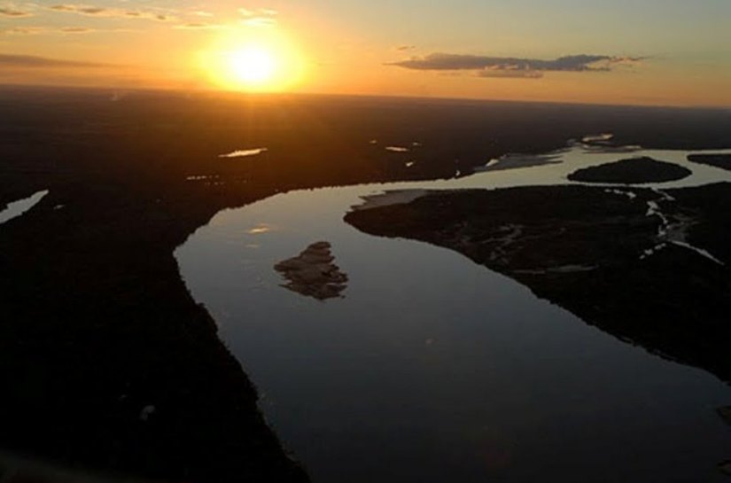 MPF obtém liminar que obriga empresa a tratar resíduos lançados no rio Araguaia,MT