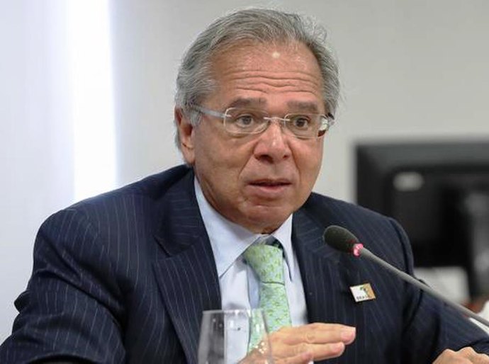 Guedes nega prorrogação de auxílio emergencial e estado de calamidade para 2021