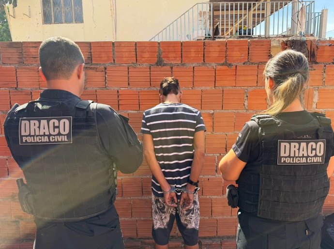 Polícia Civil cumpre mandados contra suspeitos de exaltar facção criminosa nas redes sociais