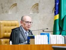 AGU pede que Gilmar Mendes reconsidere decisão que restringe à PGR pedidos de impeachment contra ministros do STF