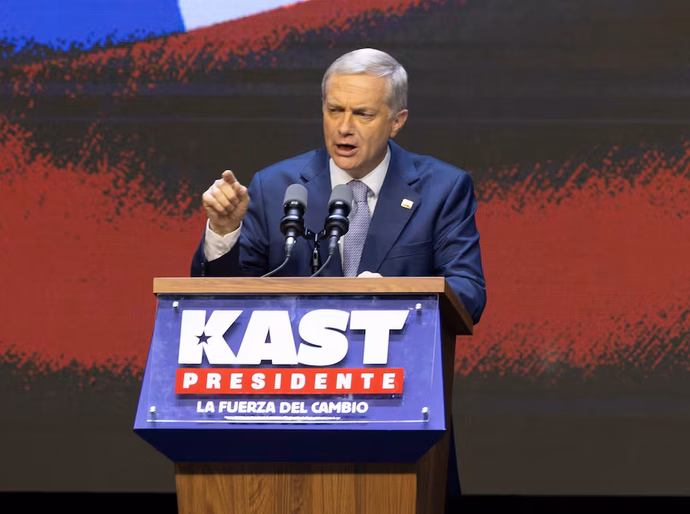 De “nazista” a apelos por “reflexão”: a esquerda latino-americana sente o impacto da vitória de Kast no Chile