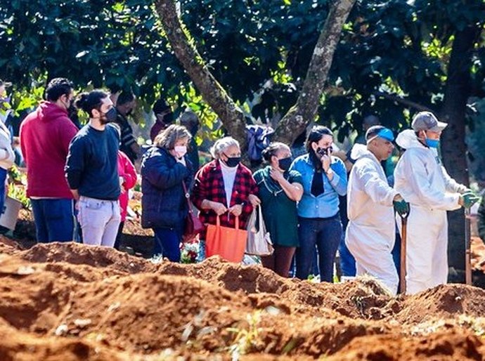 Mais de mil pessoas morreram por coronavírus em 1 semana em SP; taxa de ocupação de UTIs na Grande SP vai a 92%