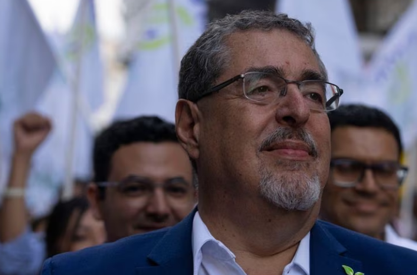 Bernardo Arévalo, o candidato que quebra o tradicional tabuleiro na Guatemala