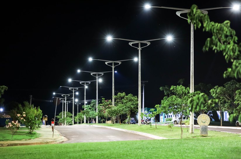 Municípios já instalaram 64% das luminárias do programa MT Iluminado