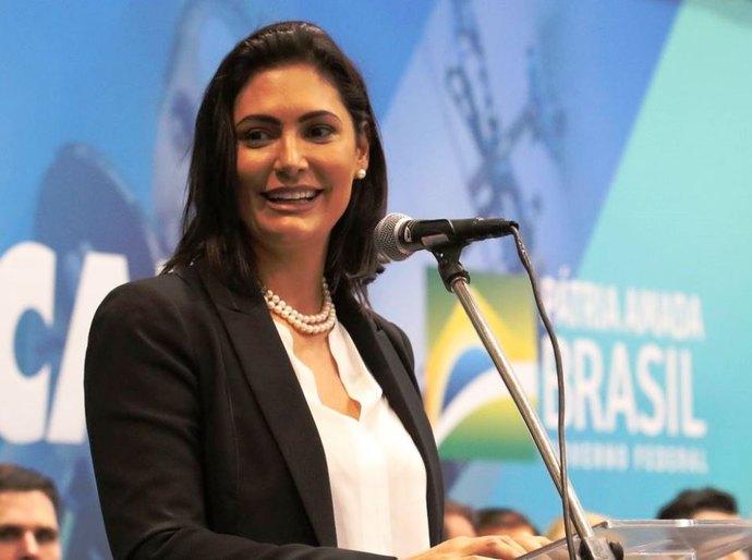 Primeira-dama testa positivo para covid-19